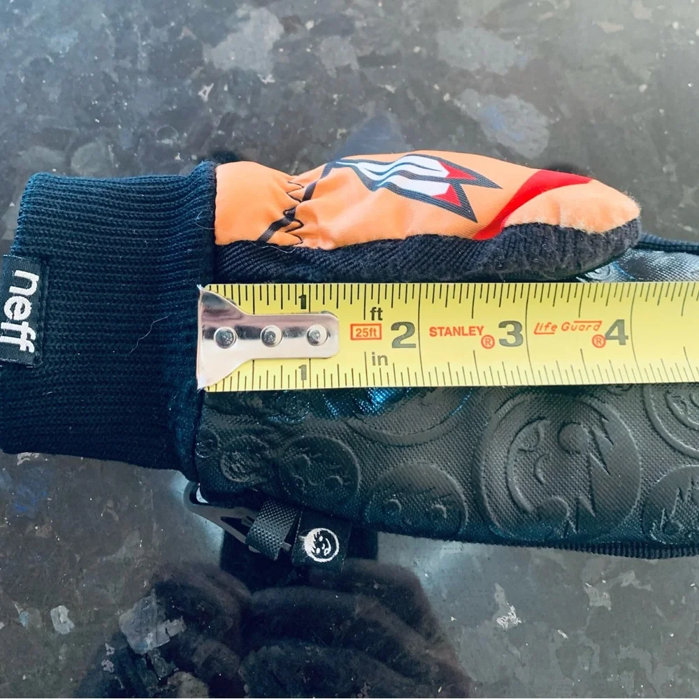 Kids Nerf Snow Mittens Youth Size S/M Characters are Indian & Cowboy, EUC